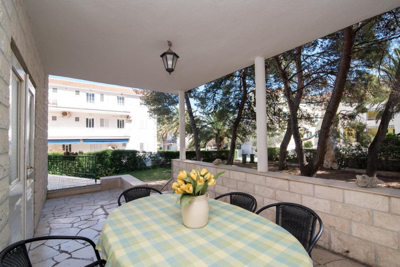 Apartments Pinija Supetar Luaran gambar