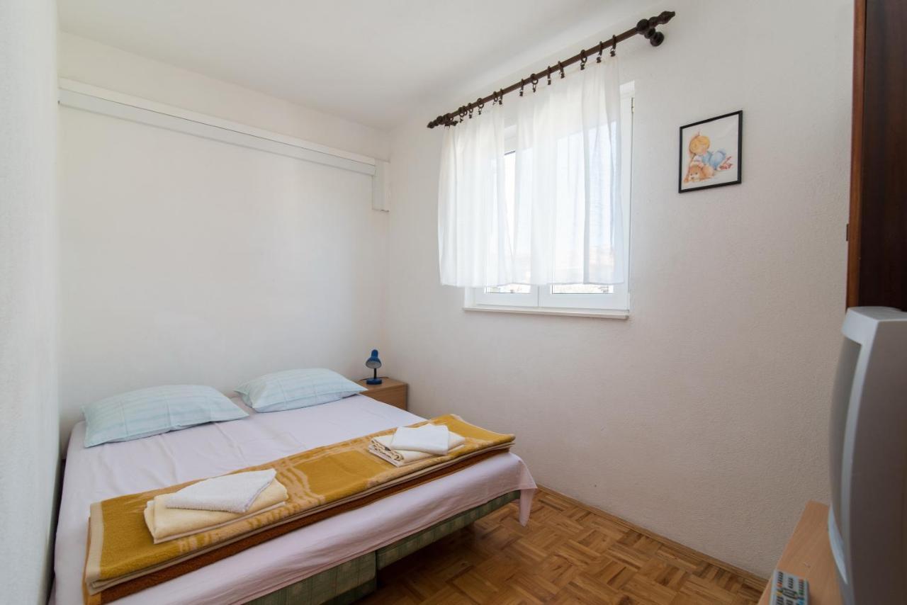 Apartments Pinija Supetar Luaran gambar
