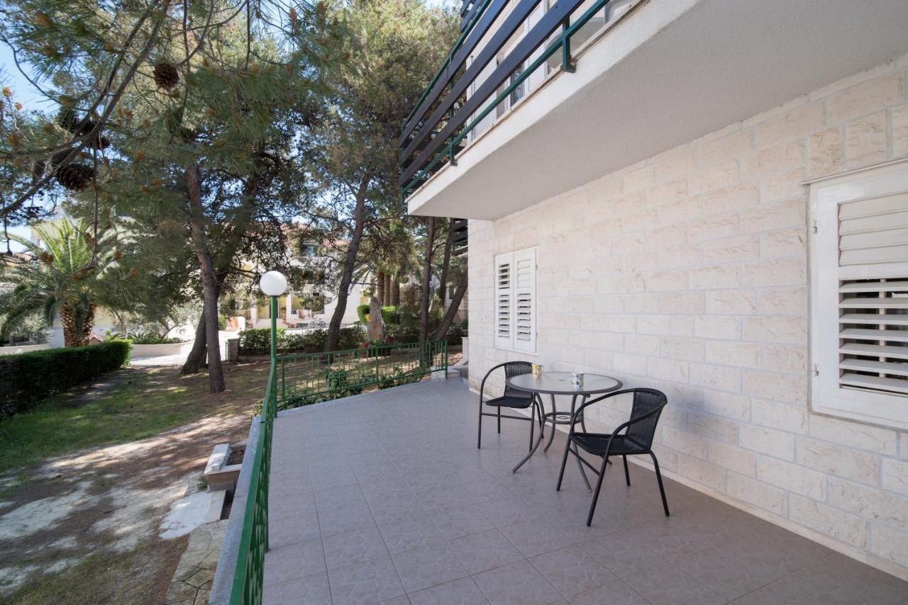 Apartments Pinija Supetar Luaran gambar