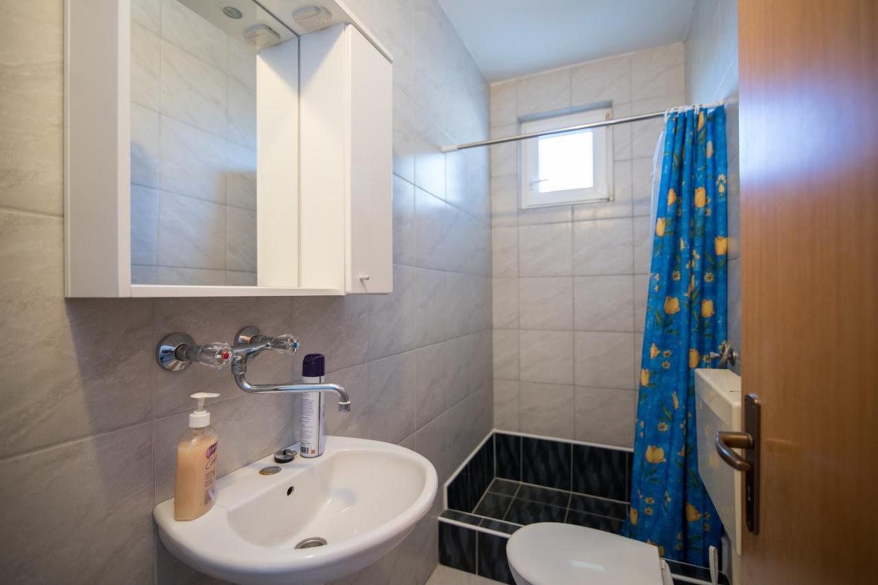Apartments Pinija Supetar Luaran gambar