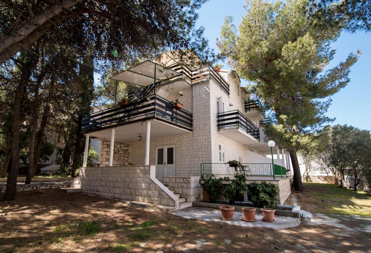 Apartments Pinija Supetar Luaran gambar